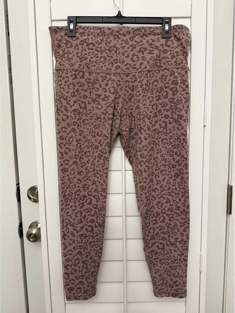 Athleta Elation ultra high rise tight mauve leopard print size 1X